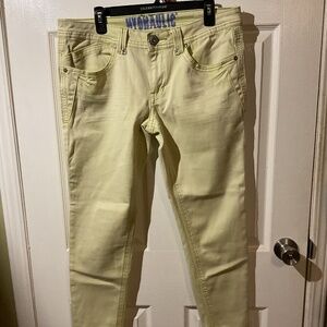 Hydraulic Bailey Indie Pale Yellow Cropped Skinny Jeans